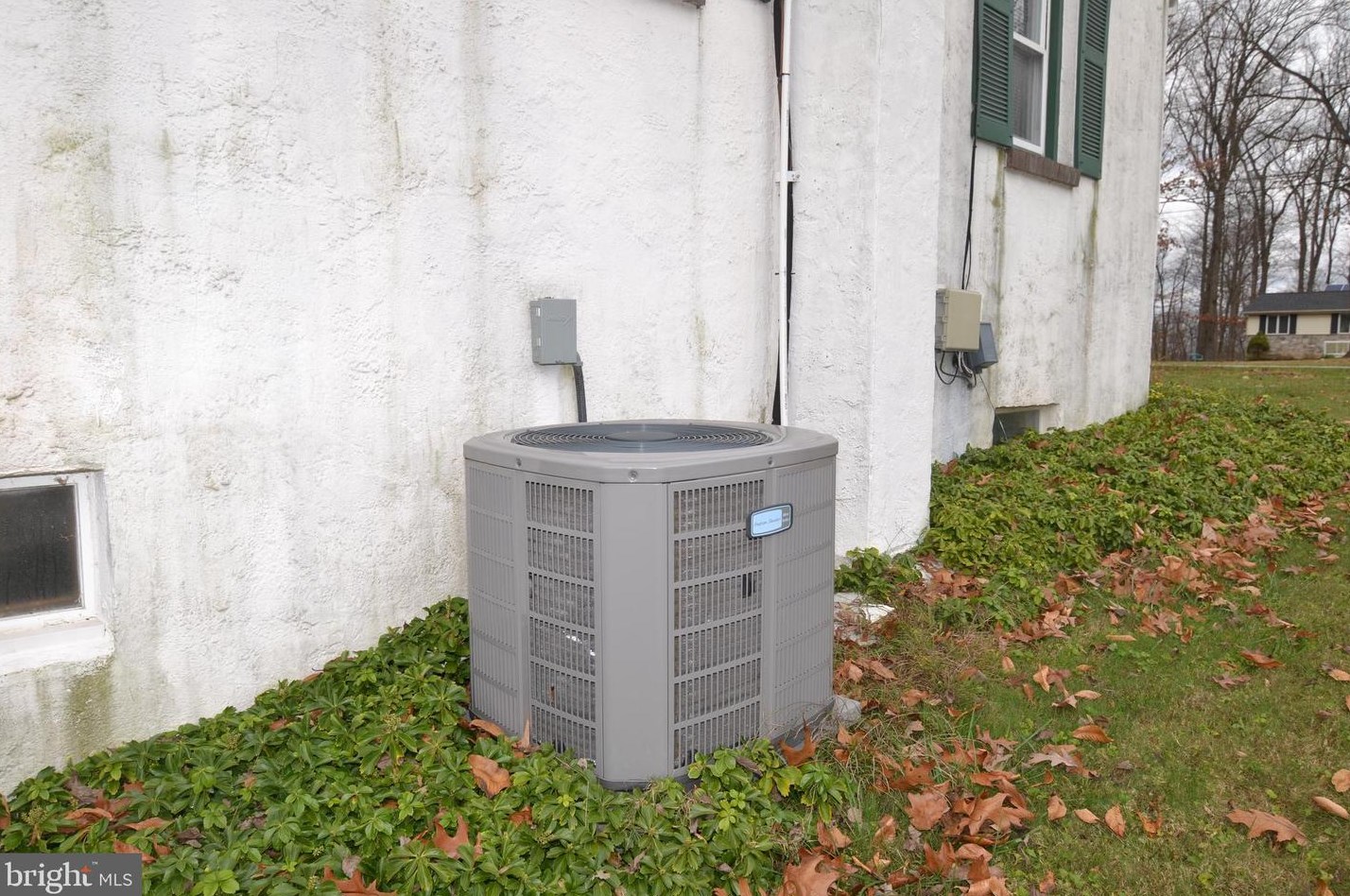 1102 Kings Hwy, Romansville PA  19320-1930 exterior