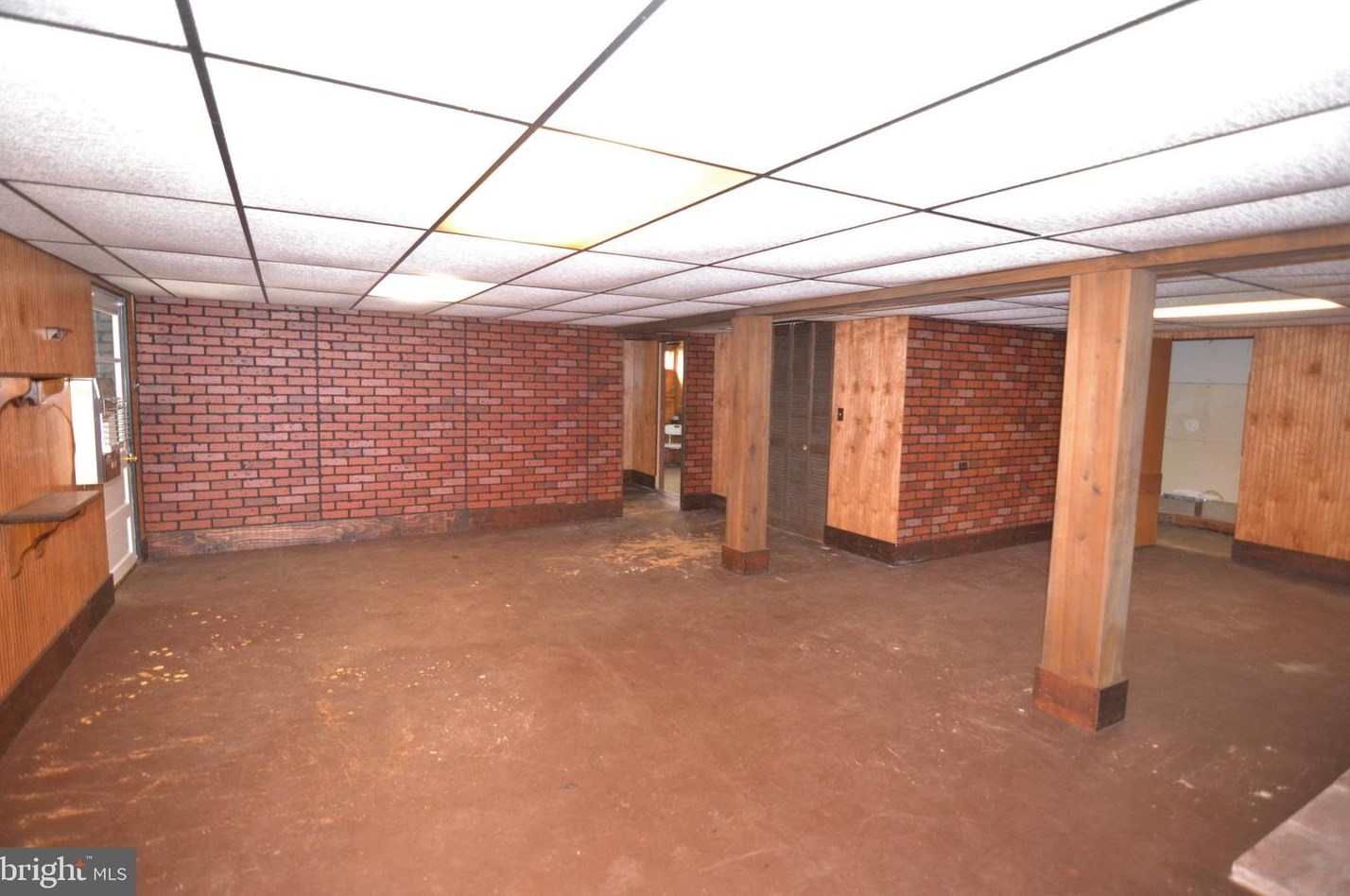 1102 Kings Hwy, Romansville PA  19320-1930 exterior