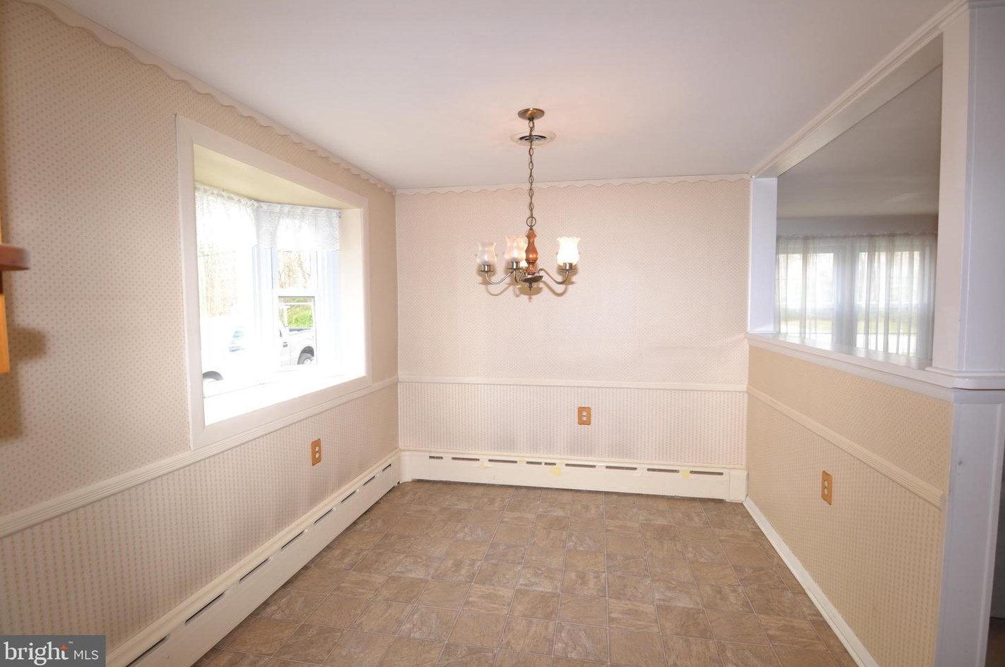 1102 Kings Hwy, Romansville PA  19320-1930 exterior