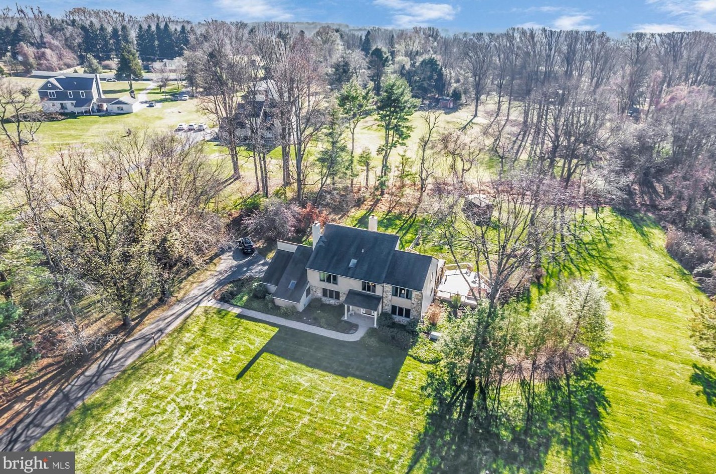 510 Fox Meadow Ln, West Chester, PA 19382-8499