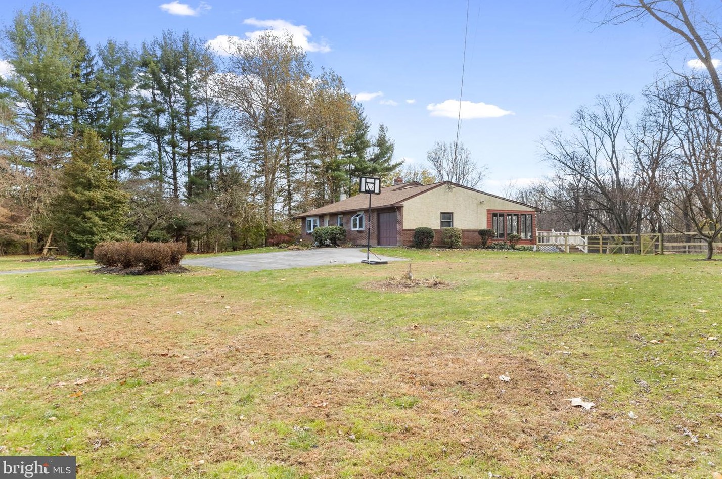 1282 Marshallton Thorndale Rd, Downingtown, PA 19335-3753