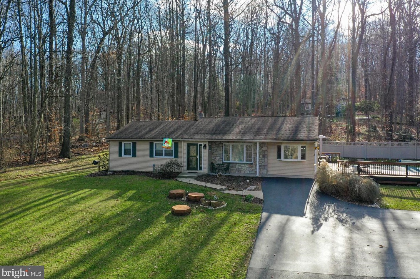232 Icedale Rd, Honey Brook, PA 19344