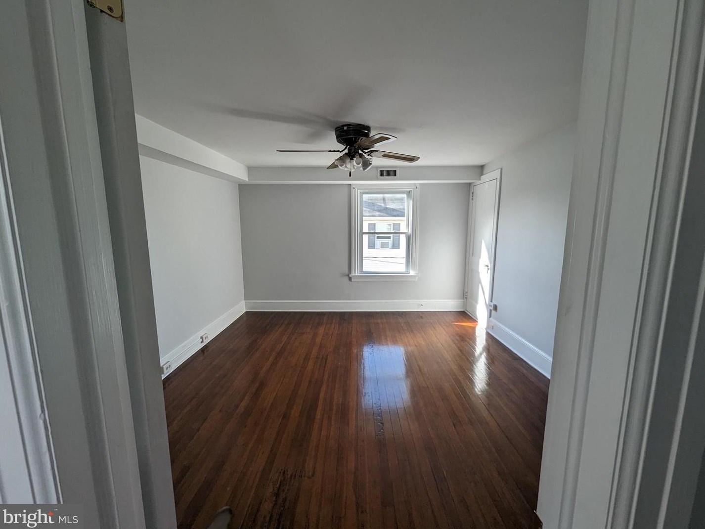 209 E Locust St #2, Oxford, PA 19363