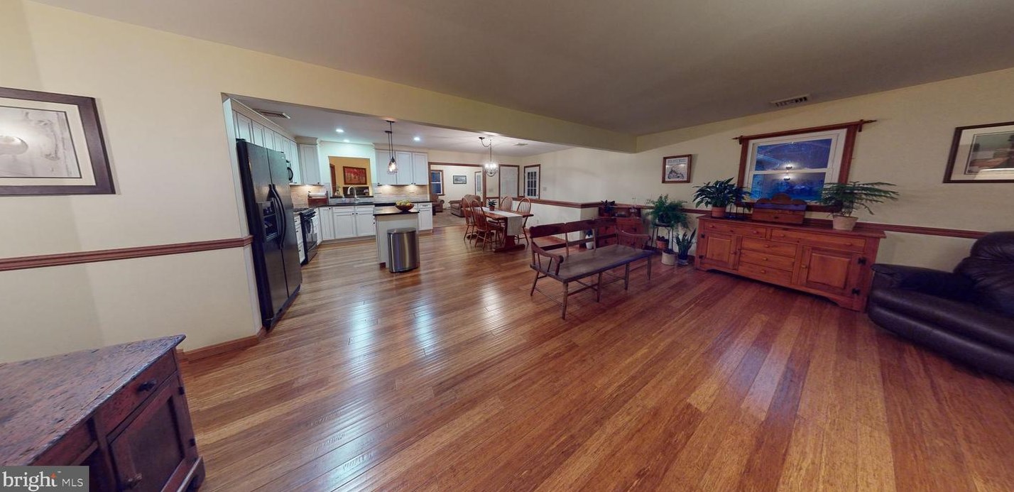 104 Ramsey Ln, Honey Brook, PA 19344
