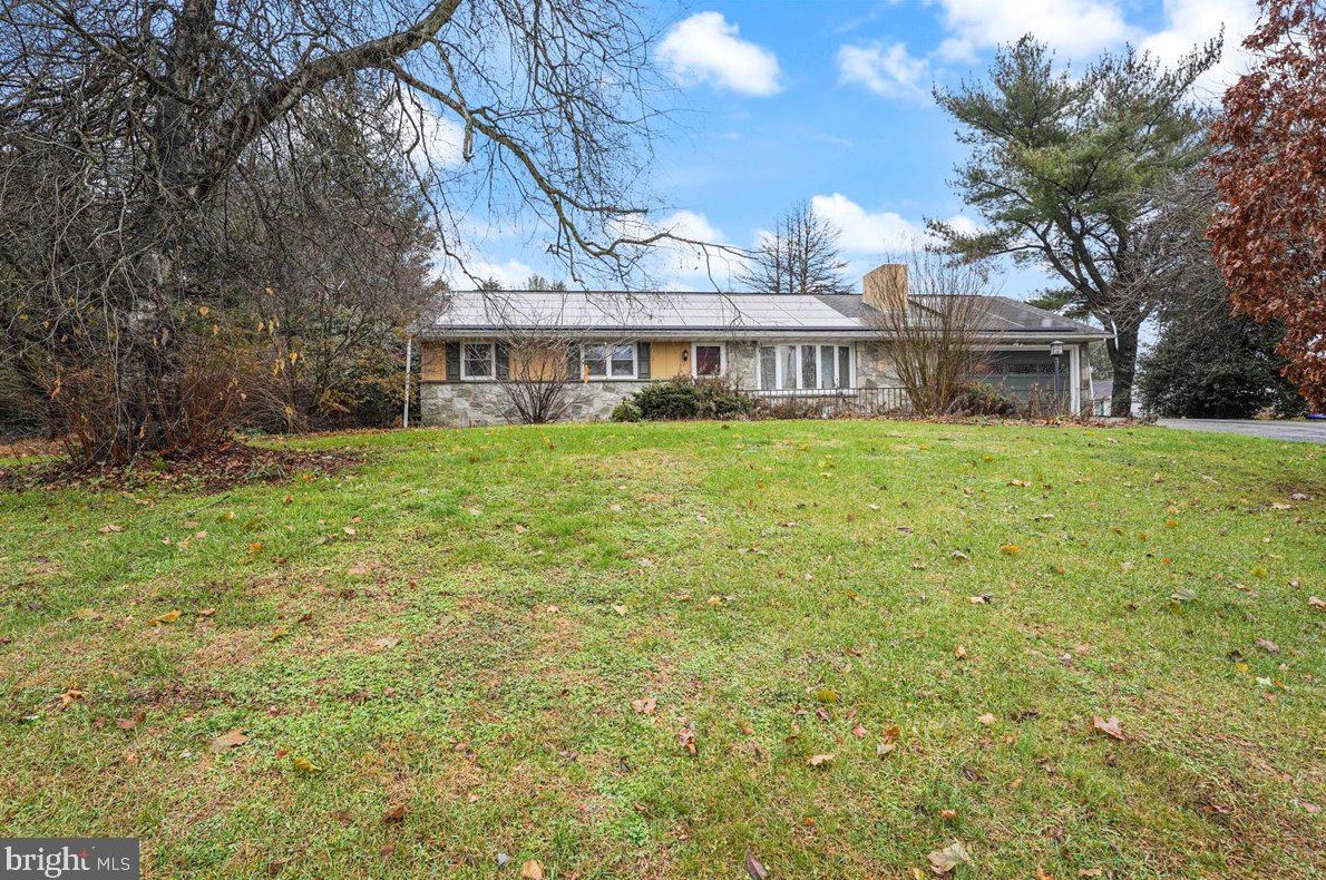 421 Stauffer Rd, Steelville, PA 19310