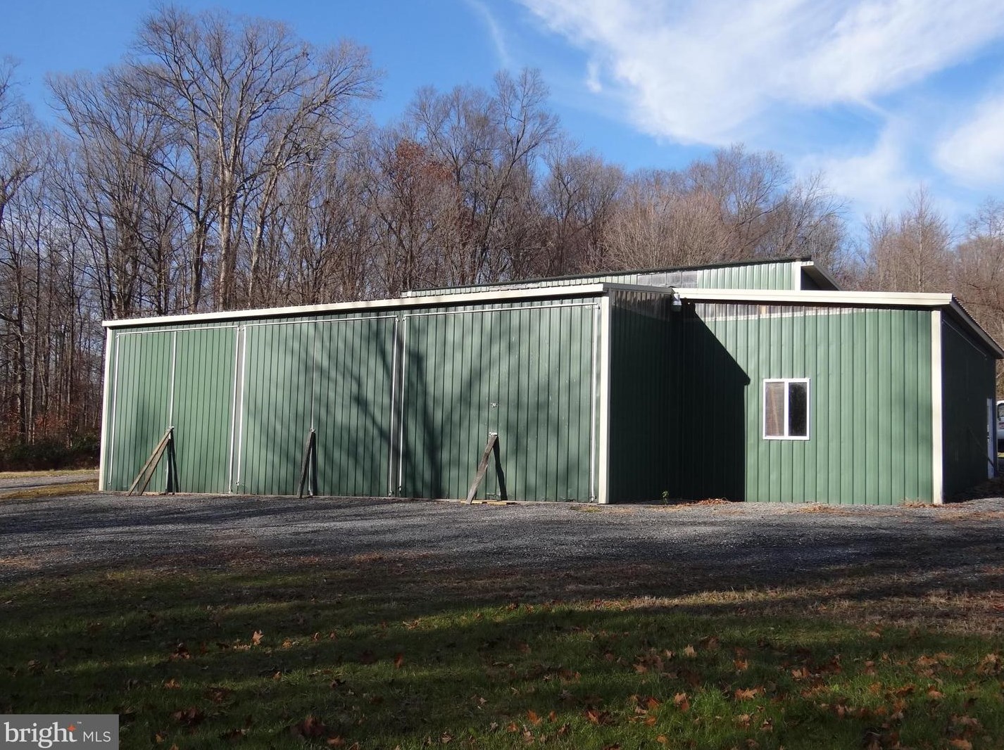 1311 Manor Rd, Honey Brook PA  19344-9400 exterior