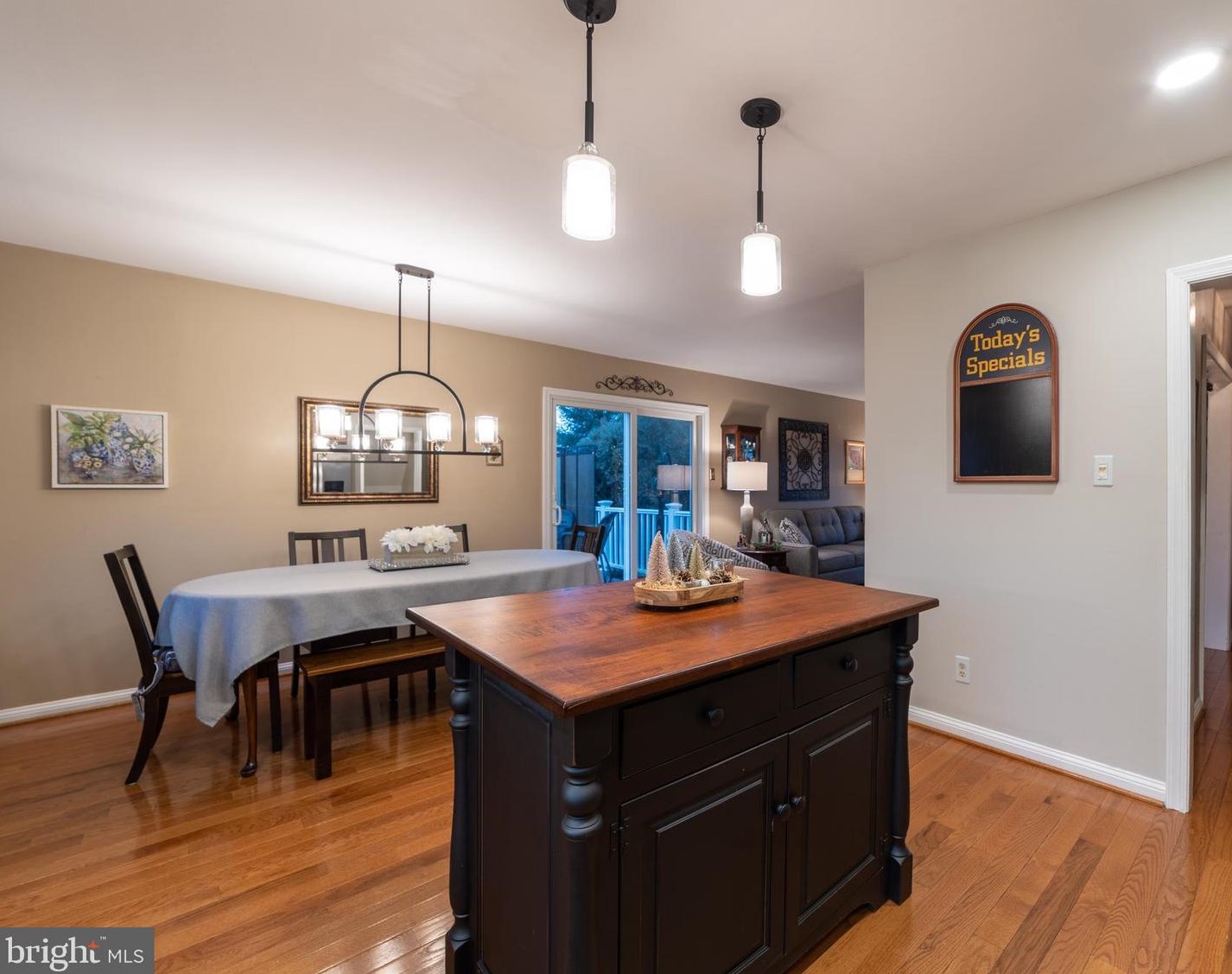 1208 Gateway Ln, West Chester PA  19380-4600 exterior