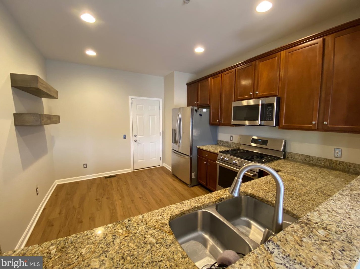 307 S Caldwell Cir, Downingtown, PA 19335