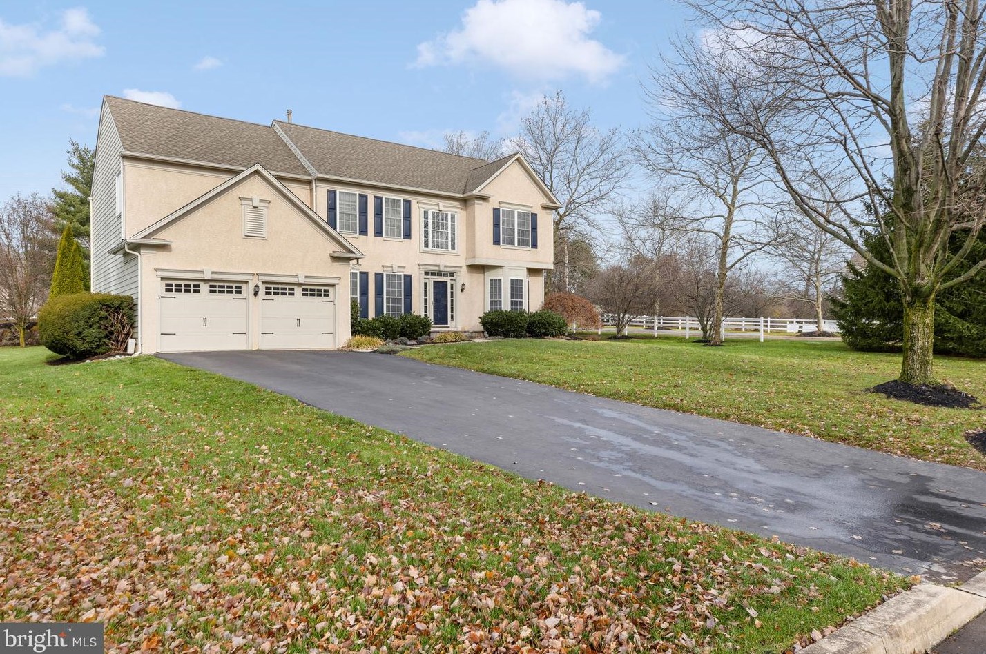162 Applegate Dr, West Chester, PA 19382-5589