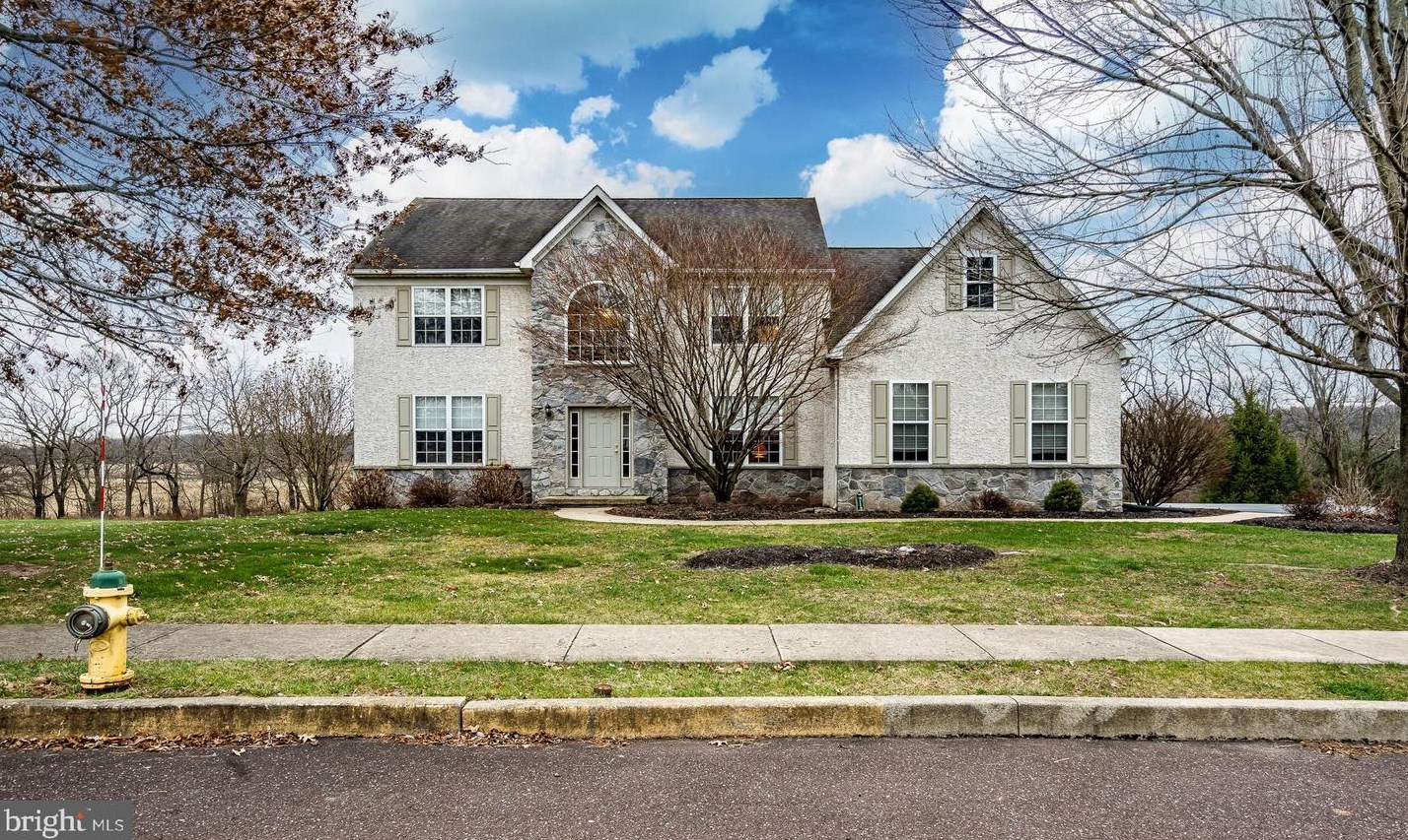 1146 Wendler Cir, Pottstown, PA 19465