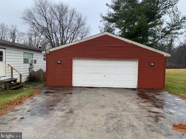 2176 Horseshoe Pike, Honey Brook, PA 19344