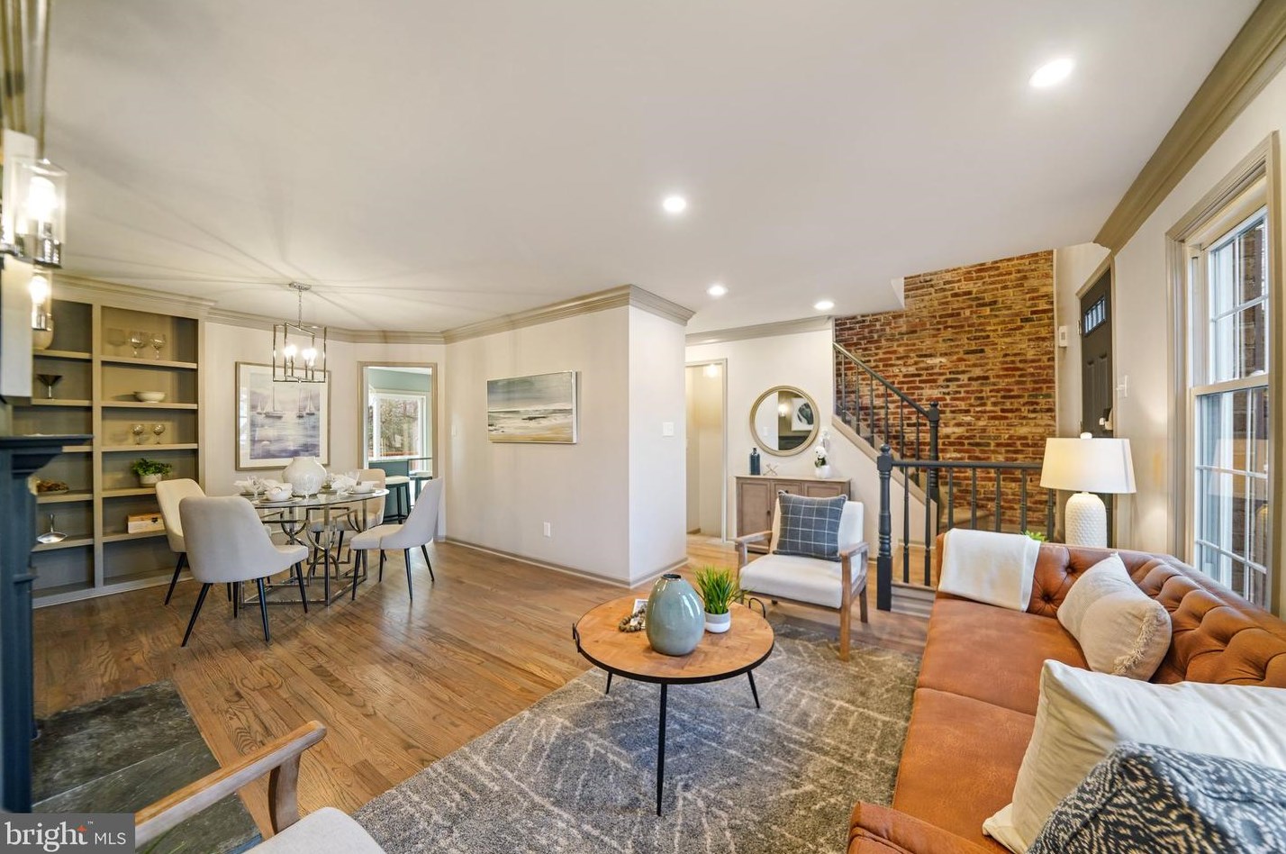 102 Everest Cir, West Chester PA  19382-6348 exterior