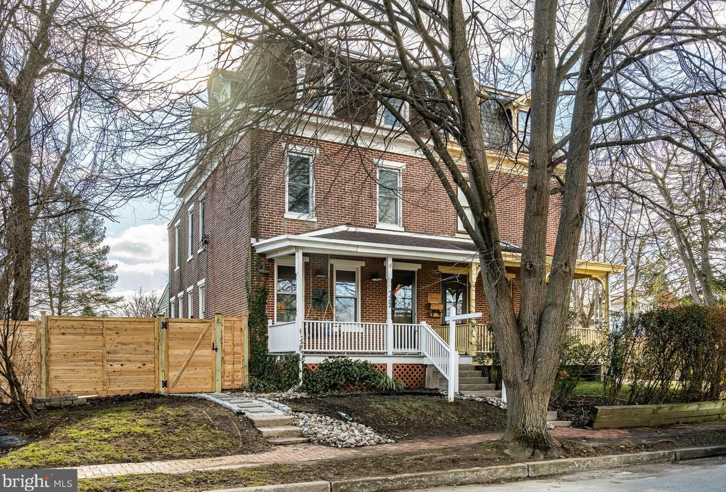 222 Lacey St, West Chester, PA 19382-3734