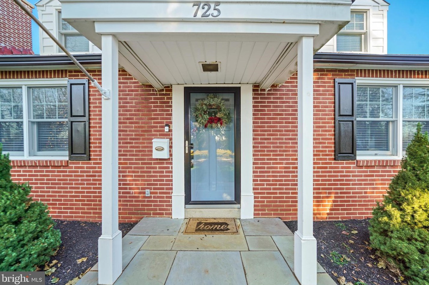 725 Price St, West Chester, PA 19382-2129
