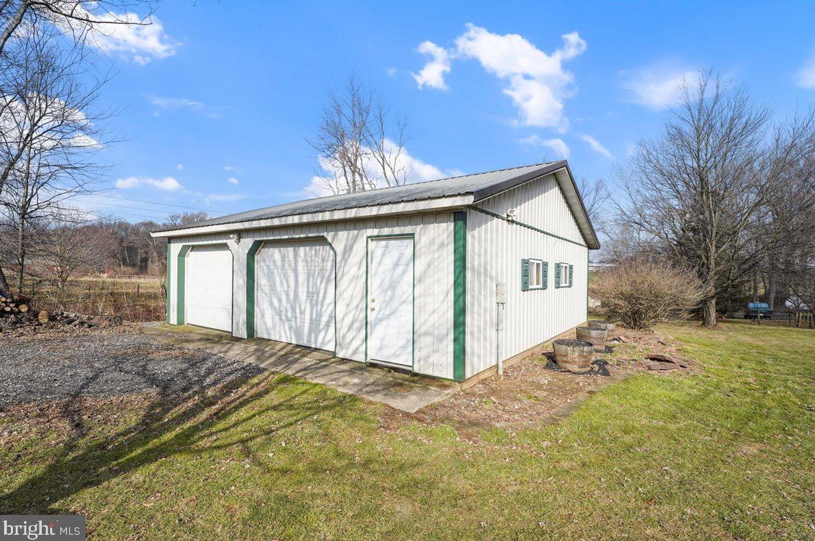 193 Township Rd, Oxford, PA 19363-1238