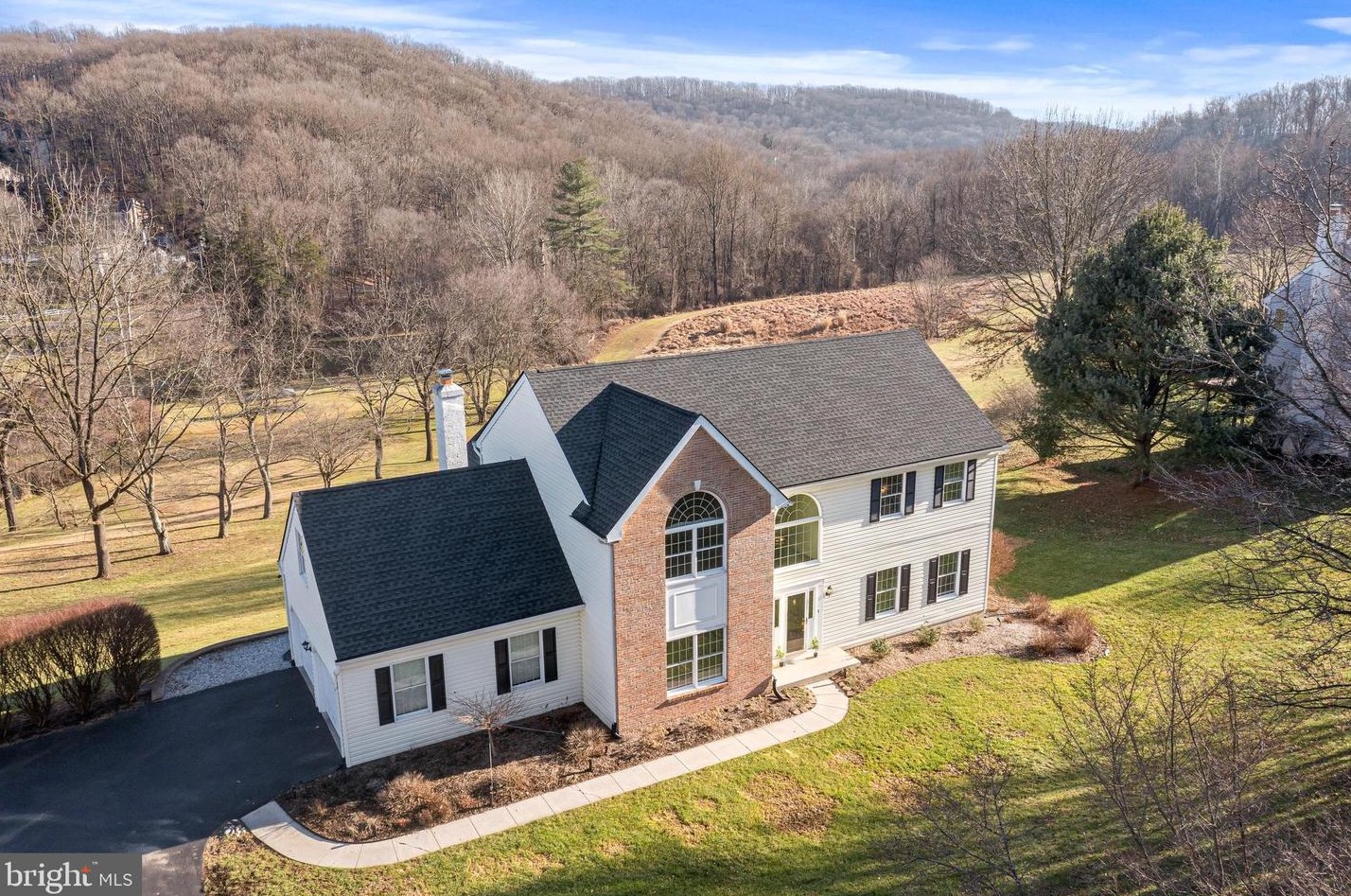 119 Longfields Way, Downingtown, PA 19335