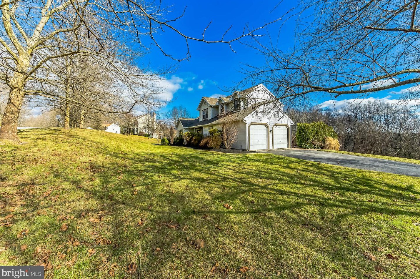 1 Laurel Way, Downingtown, PA 19335