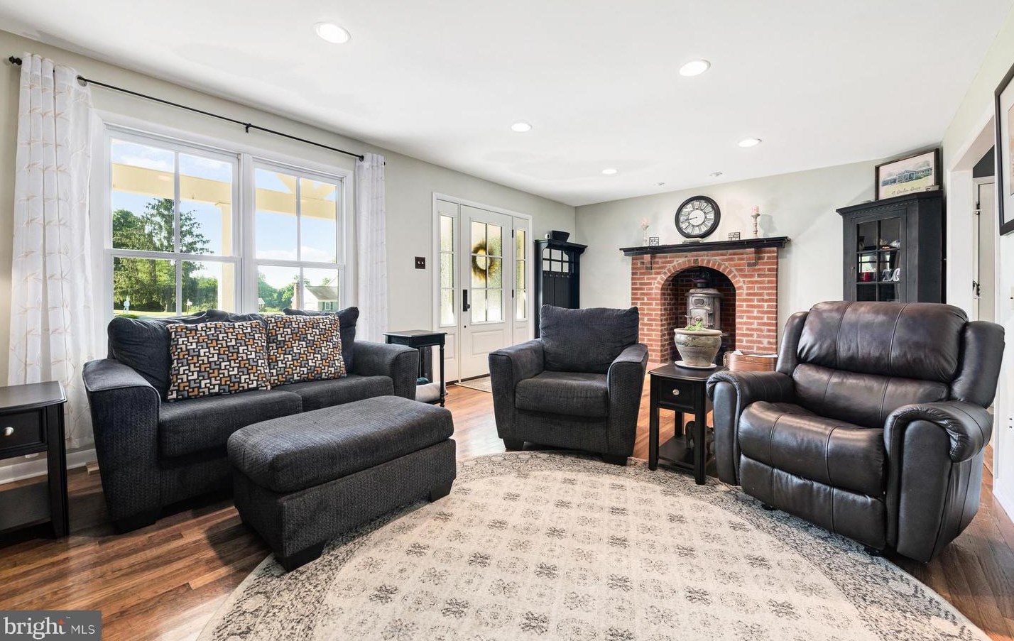 41 Denton Dr, Glenmoore, PA 19343-1909