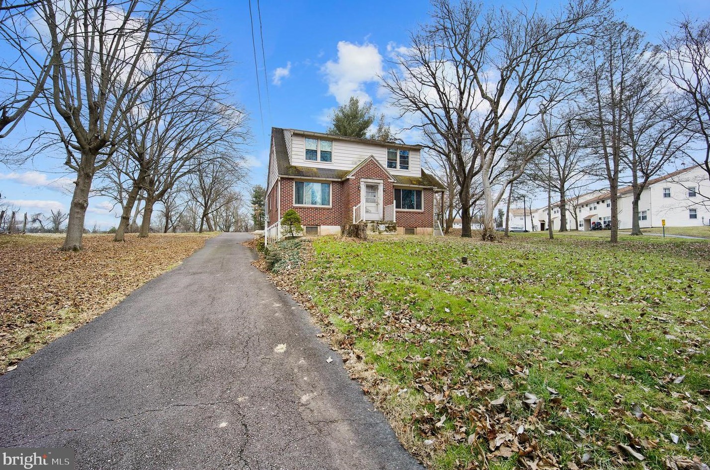 510 Park Rd, Spring City, PA 19475