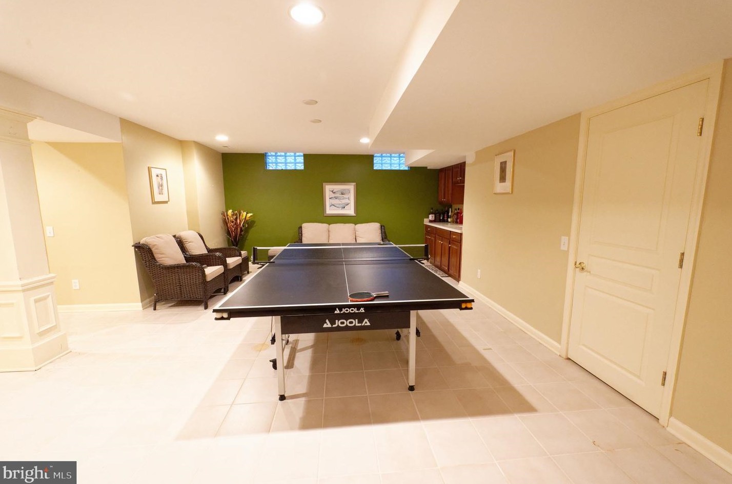 161 Applegate Dr, West Chester PA  19382-5587 exterior