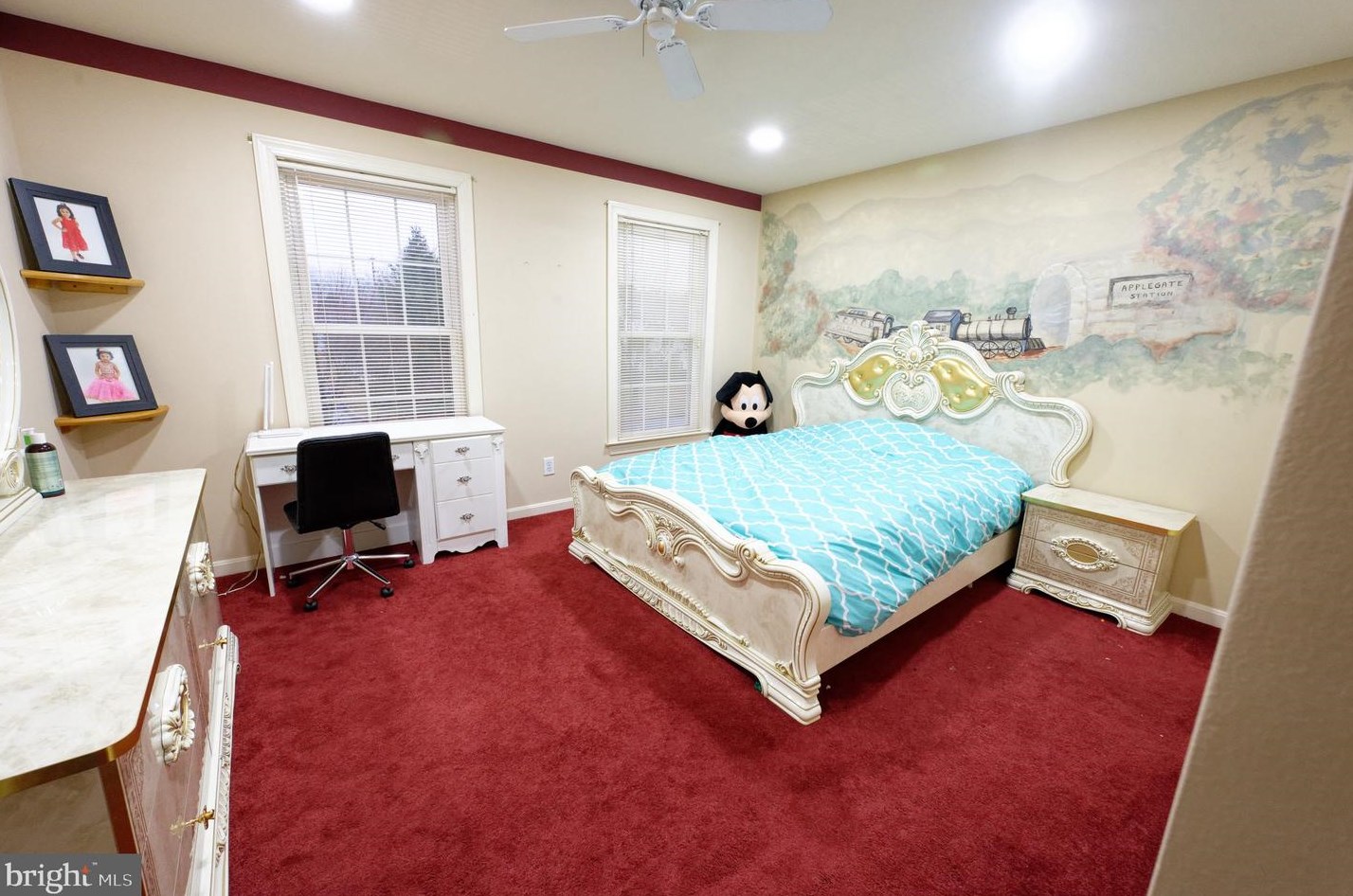 161 Applegate Dr, West Chester PA  19382-5587 exterior