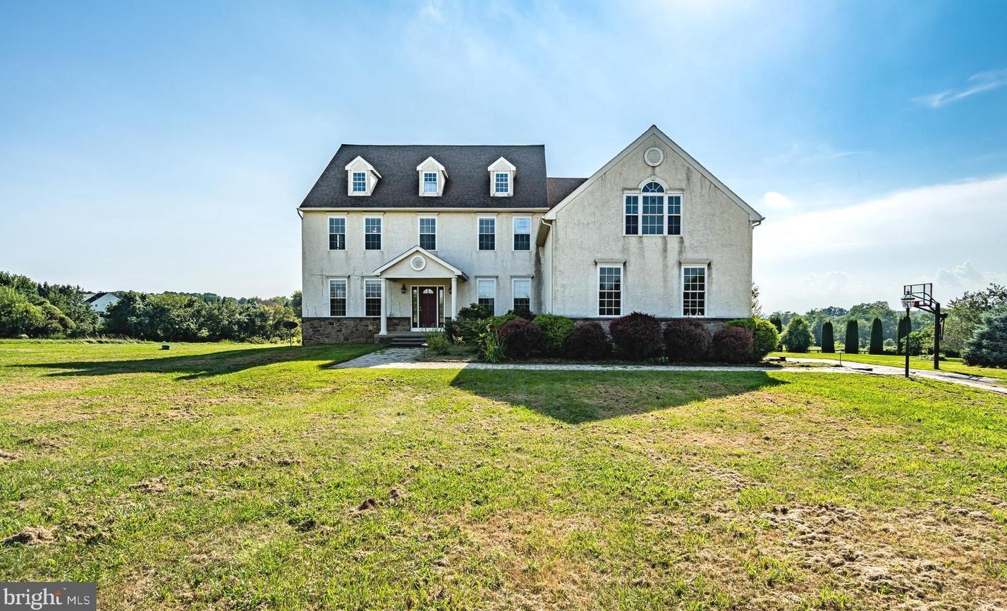 52 Penny Ln, Cochranville, PA 19330