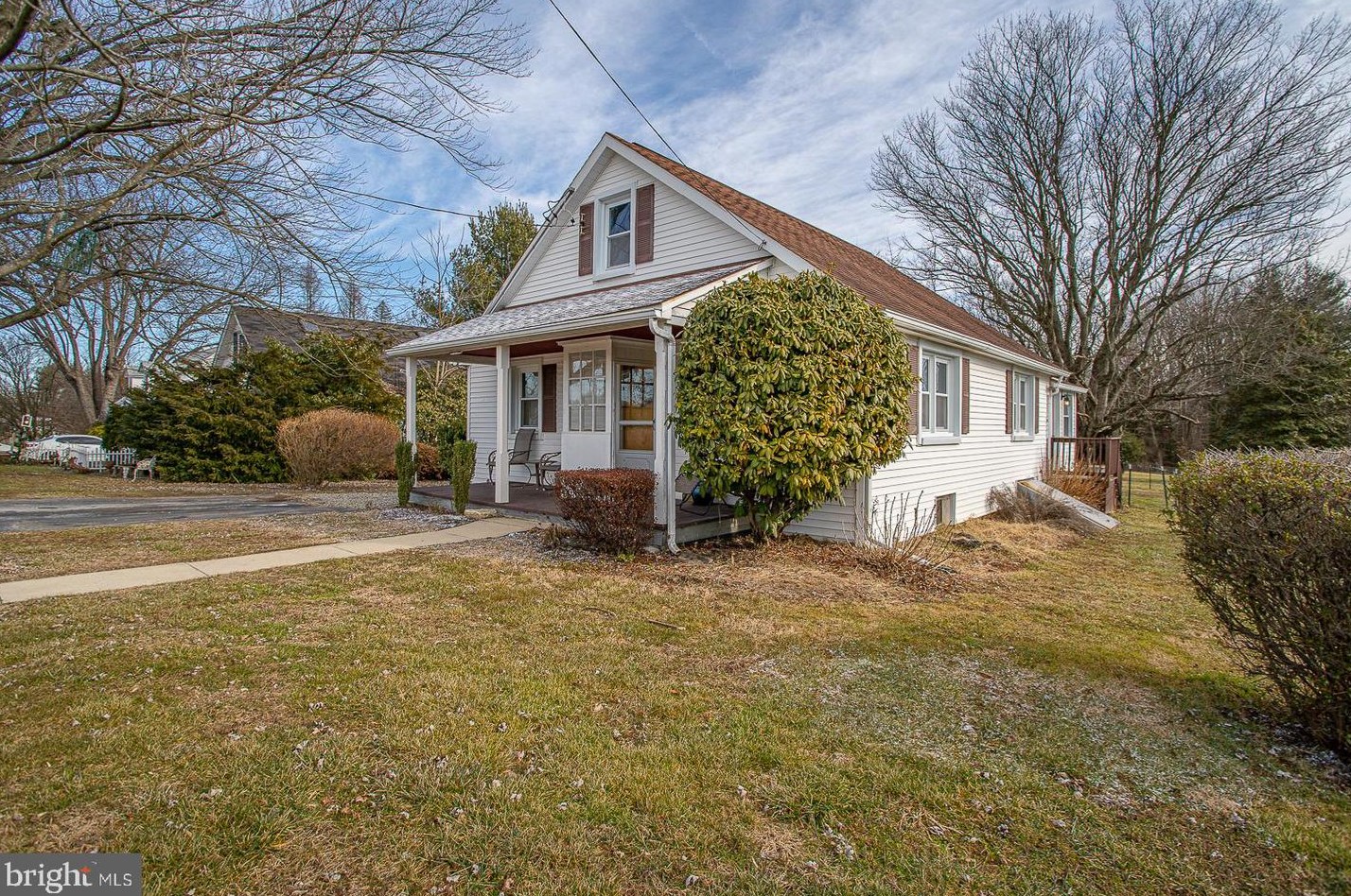 385 Zynn Rd, Downingtown, PA 19335