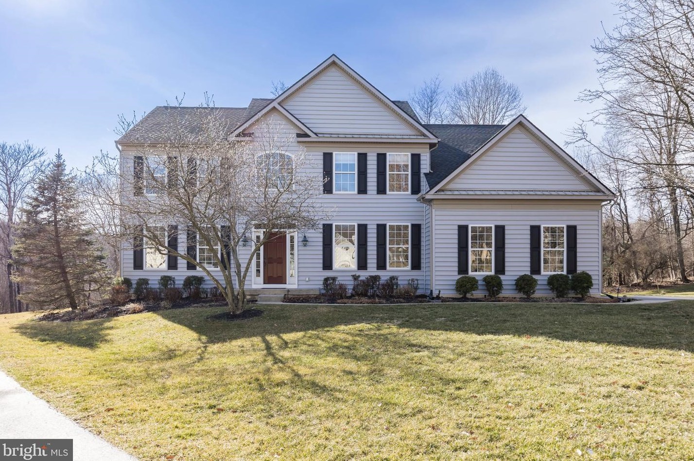 1226 Indian Trail Dr, Downingtown, PA 19335