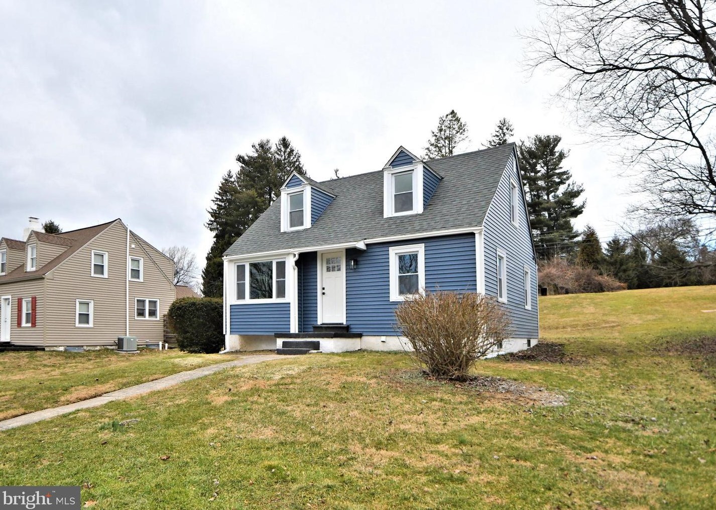 73 E 2nd Ave, Parkesburg, PA 19365