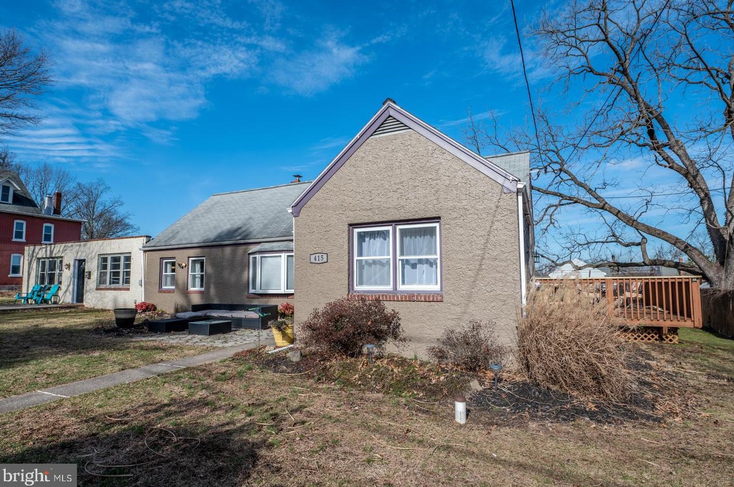 415 Ridge Ave, Spring City, PA 19475-1333