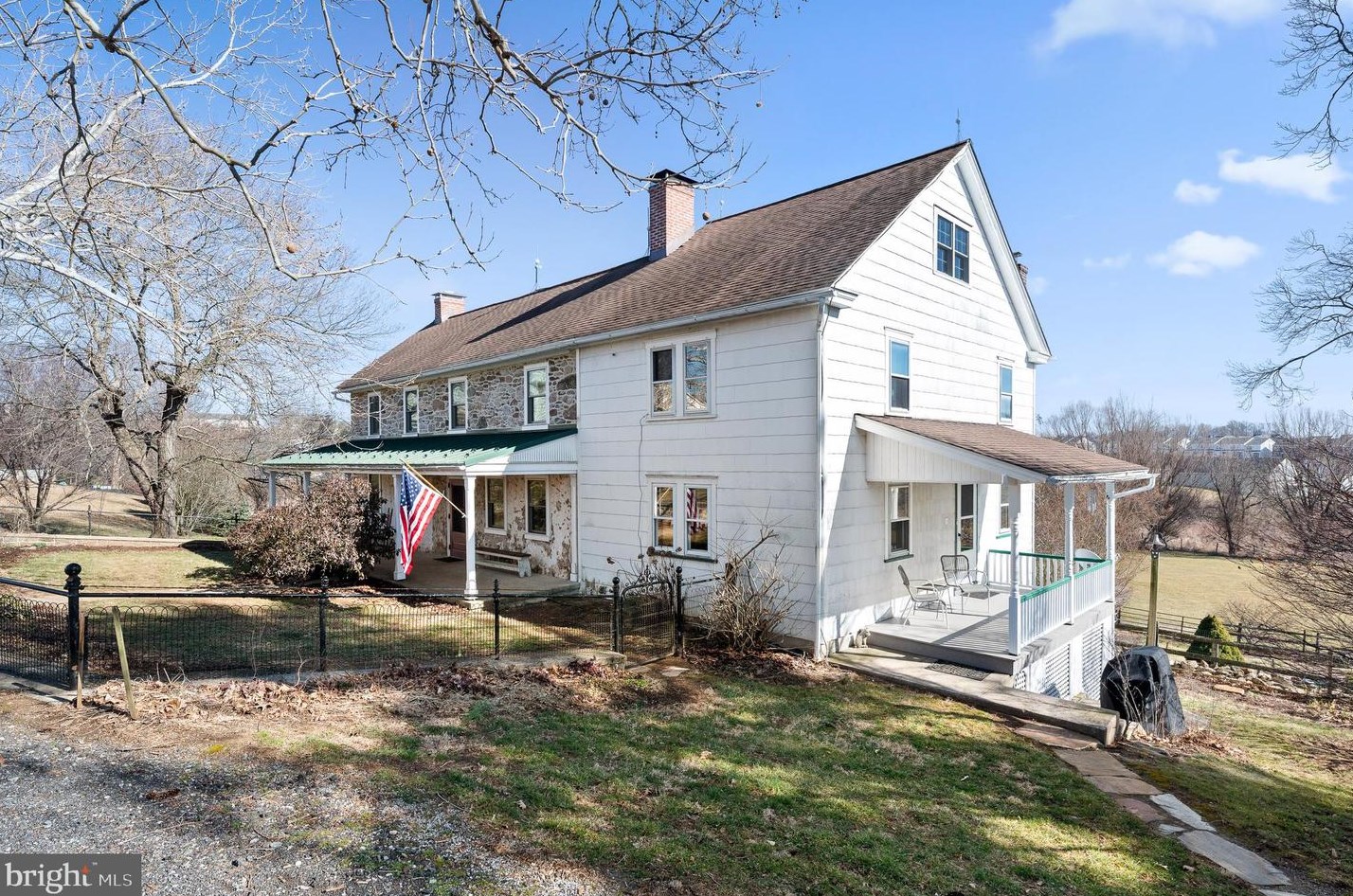 10 Smith Farm Ln, Parkesburg, PA 19365