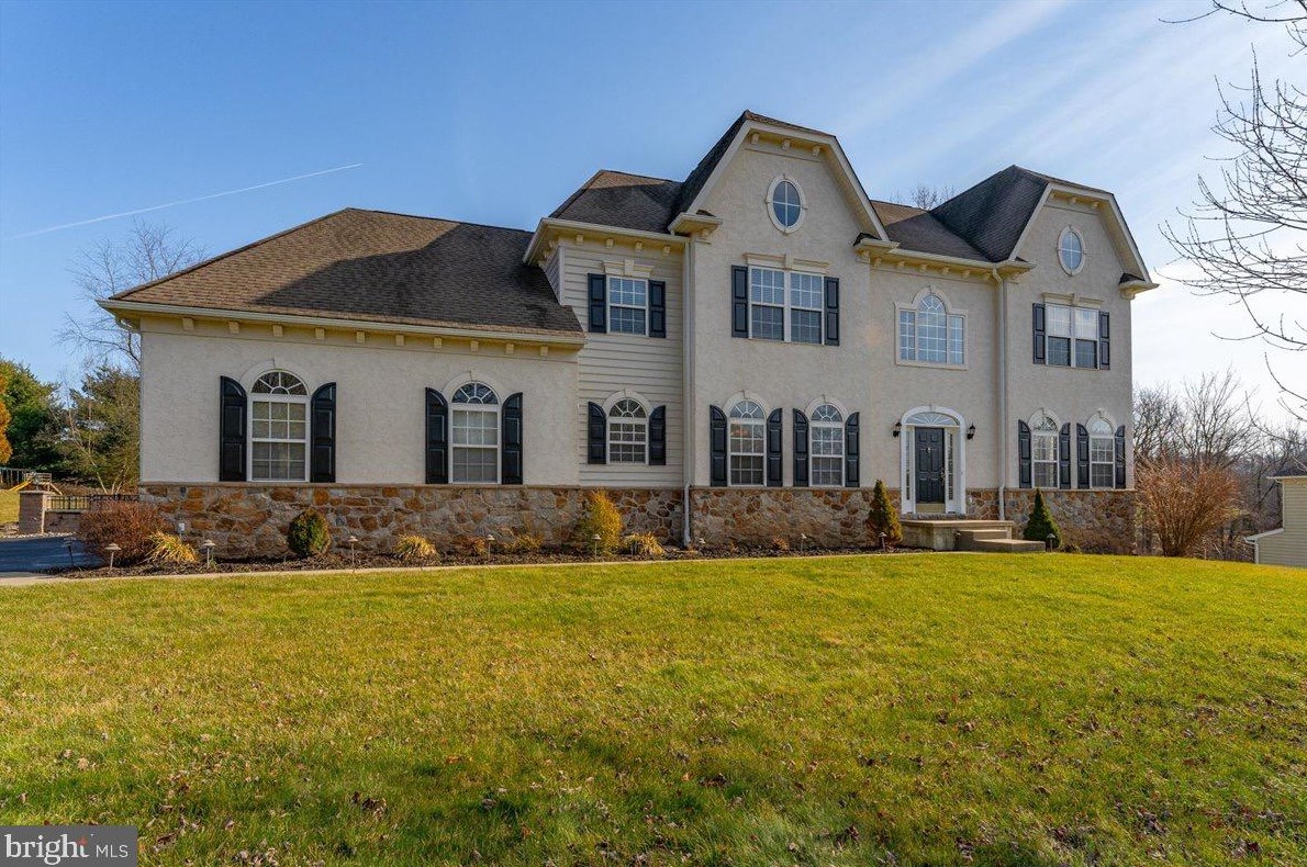 4 Peters Ln, Glenmoore, PA 19343