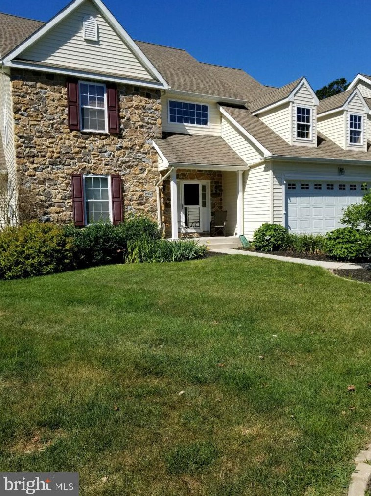 111 Pemberton Valley Dr, Kennett Sq, PA 19348