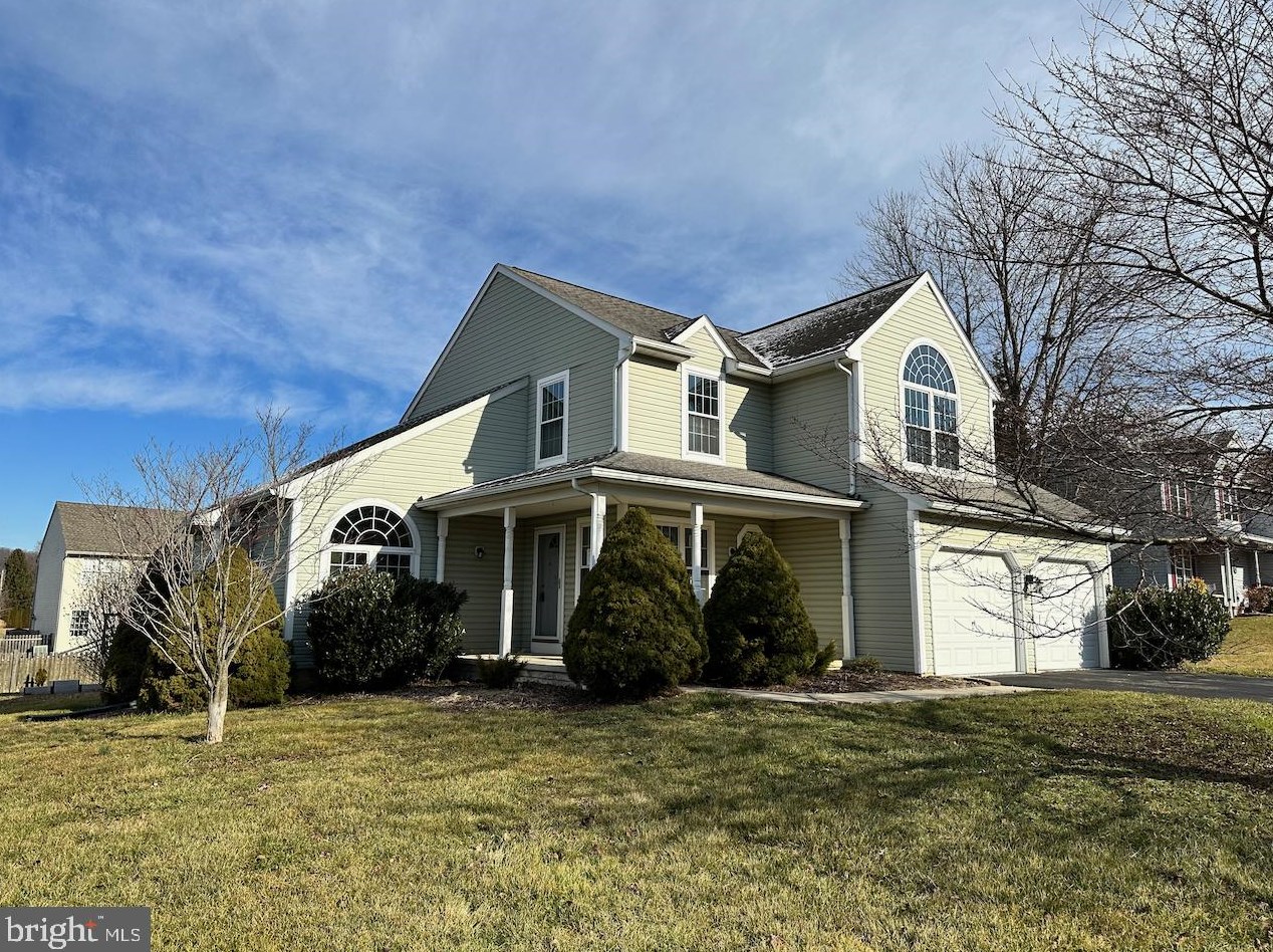 815 W 8th Ave, Parkesburg, PA 19365