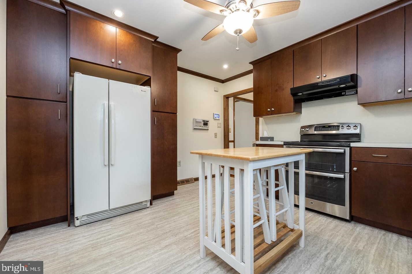 576 Butternut Dr, Parkesburg, PA 19365