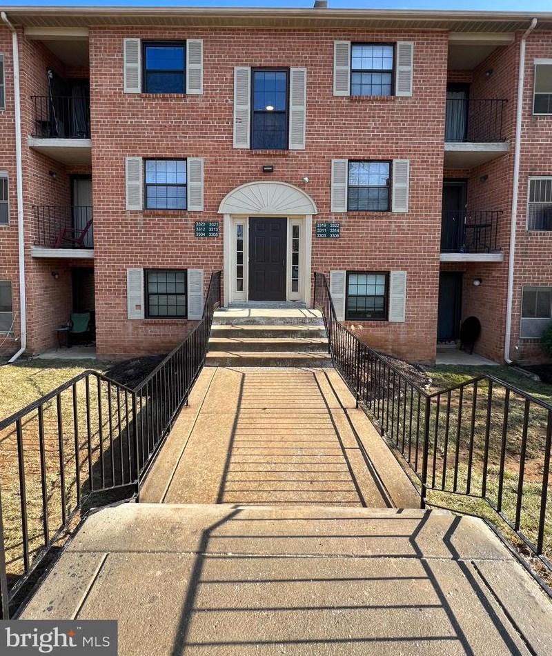 3304 Valley Dr, West Chester, PA 19382-6300