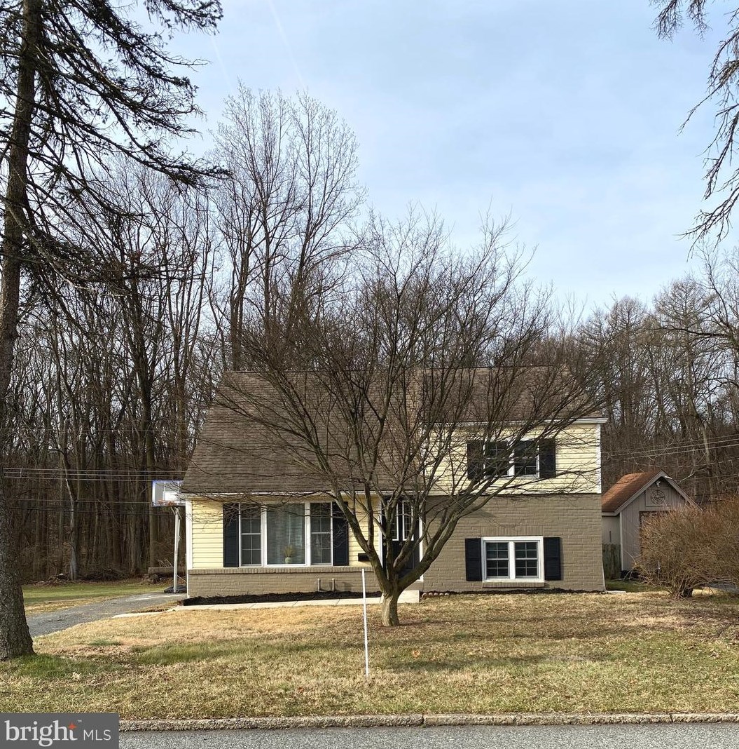 4 Greentree Ln, Frazer, PA 19355