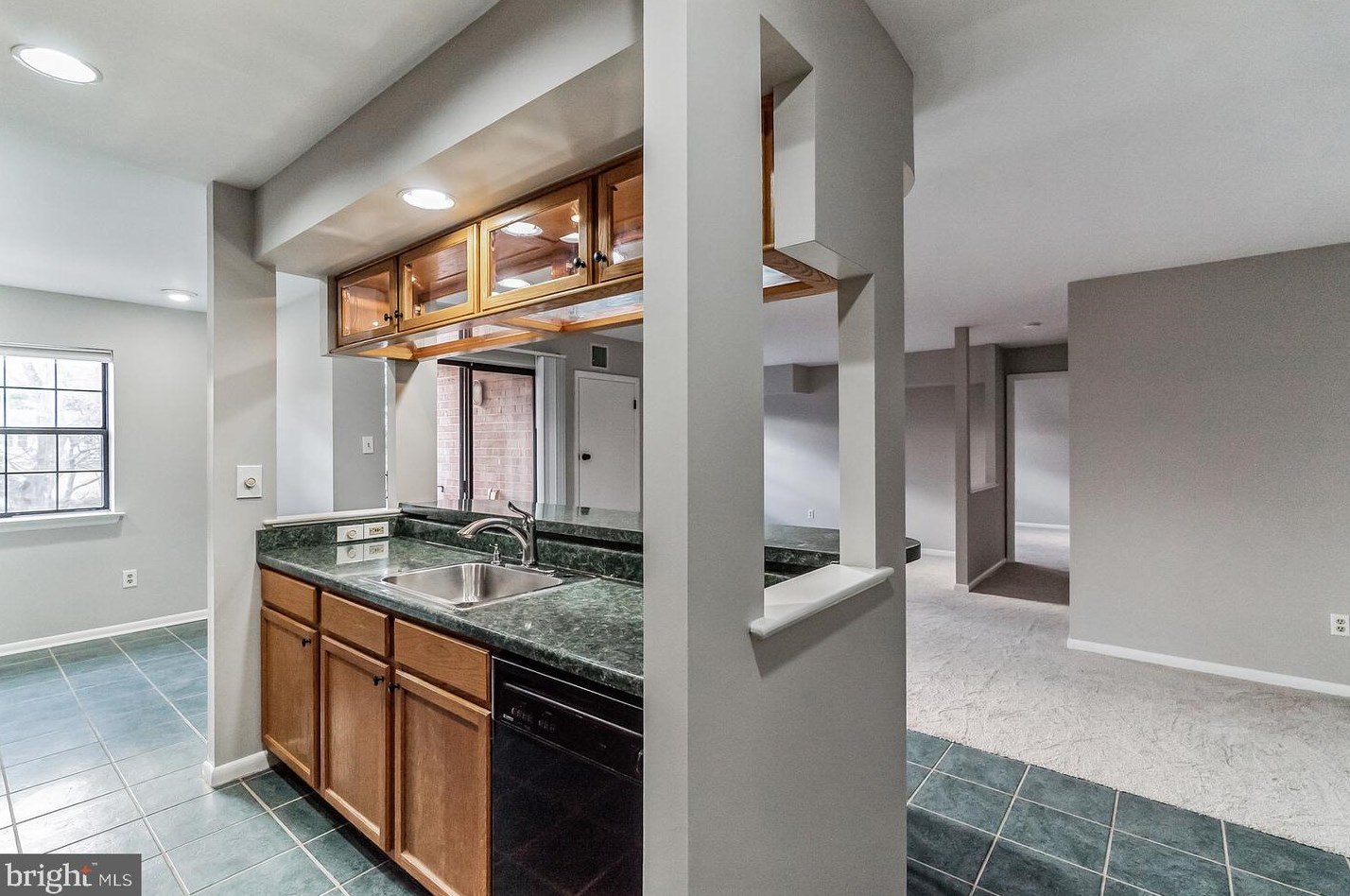 3018 Valley Dr, West Chester, PA 19382-6336