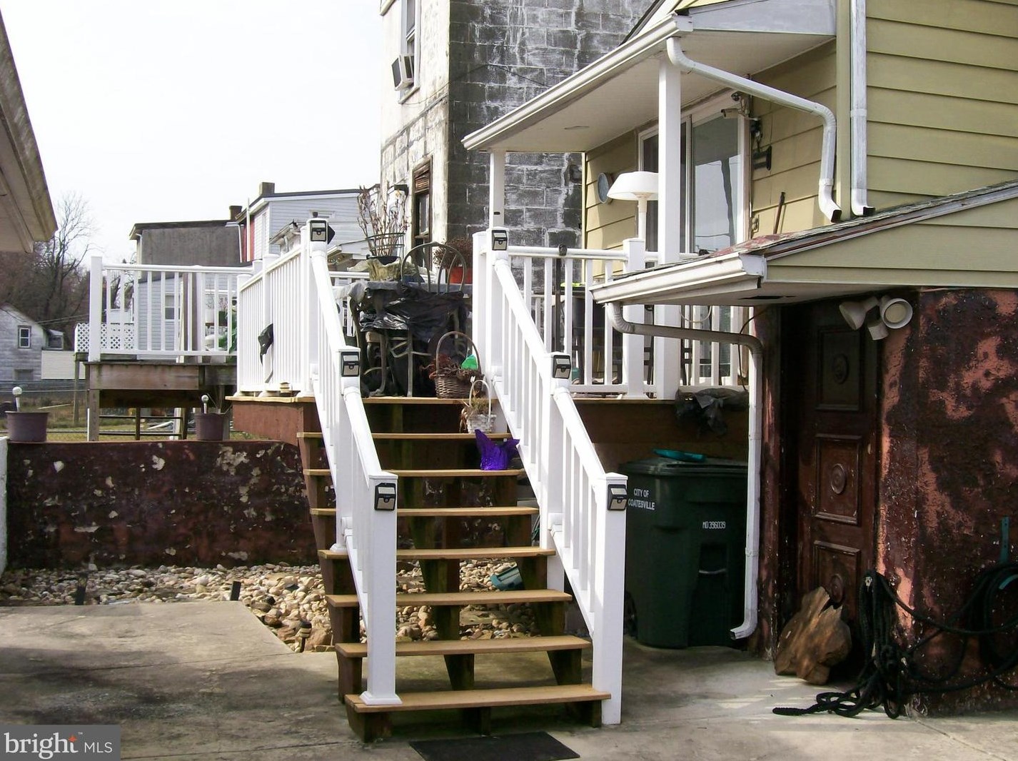 640 Coates St, Coatesville, PA 19320-3321