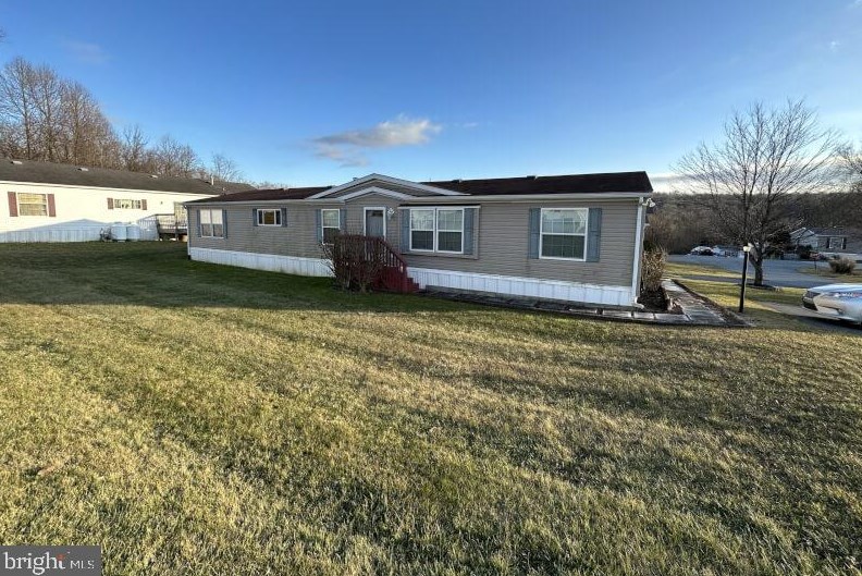 63 Black Bear Ct, Honey Brook, PA 19344-8618