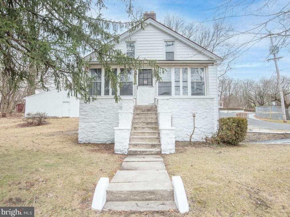 850 Lincoln Hwy, Romansville, PA 19320-3536