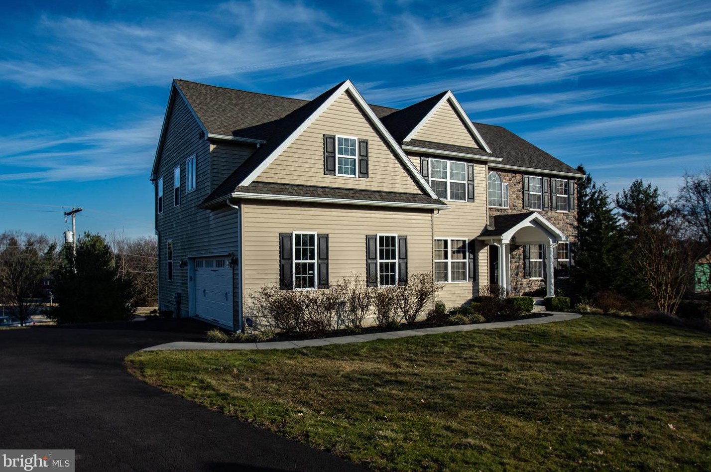 301 Jennifer Ln, Exton, PA 19341-2846