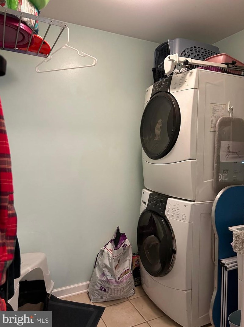 333 Baltusrol Dr, Coatesville PA  19320-1992 exterior