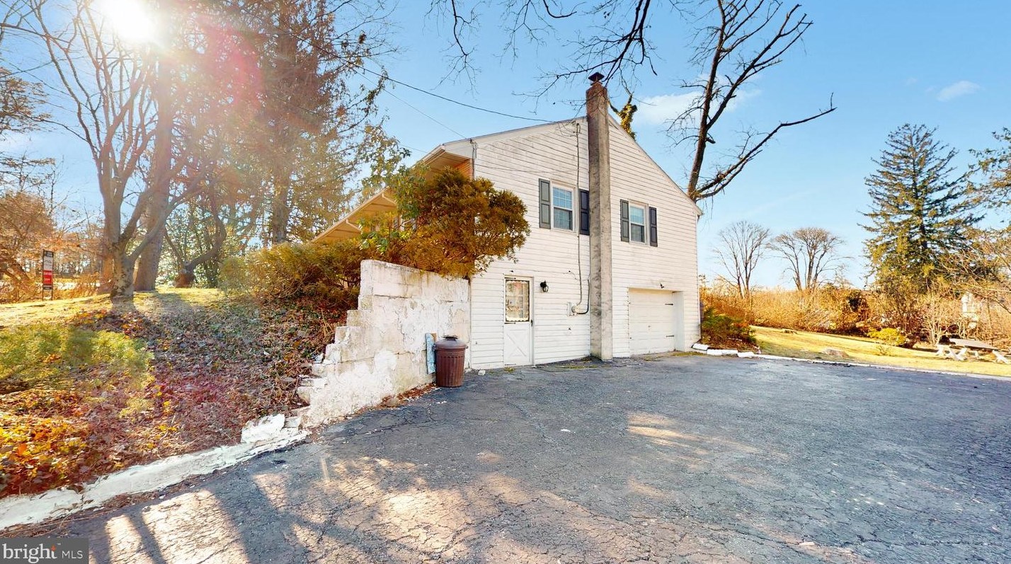 1119 Sheep Hill Rd, Pottstown, PA 19465