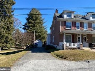 39 Green St, Romansville, PA 19320-2824