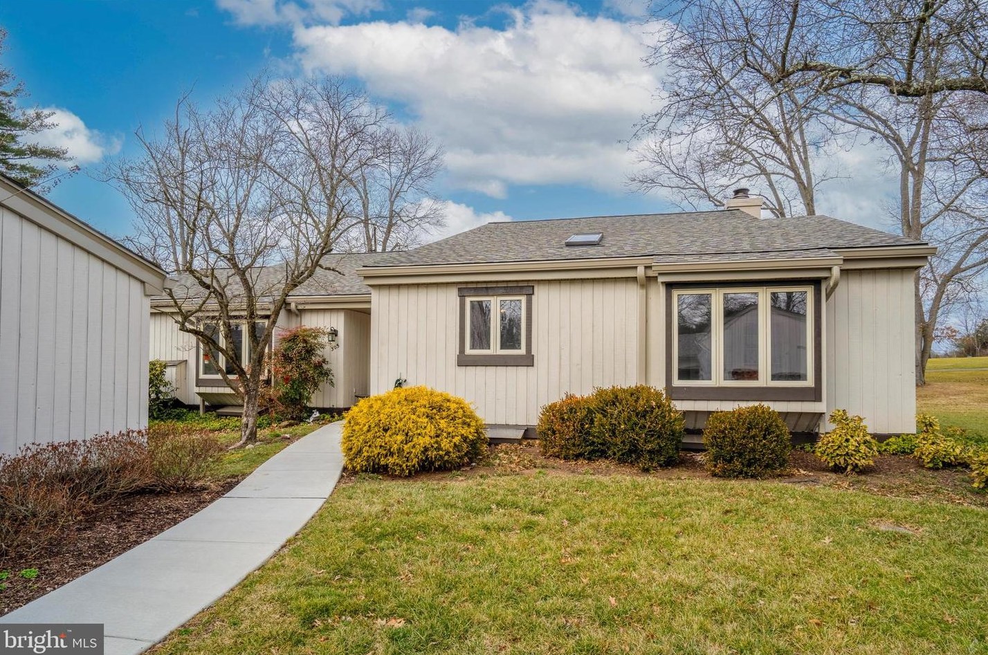 303 Devon Ln, West Chester, PA 19380-6823