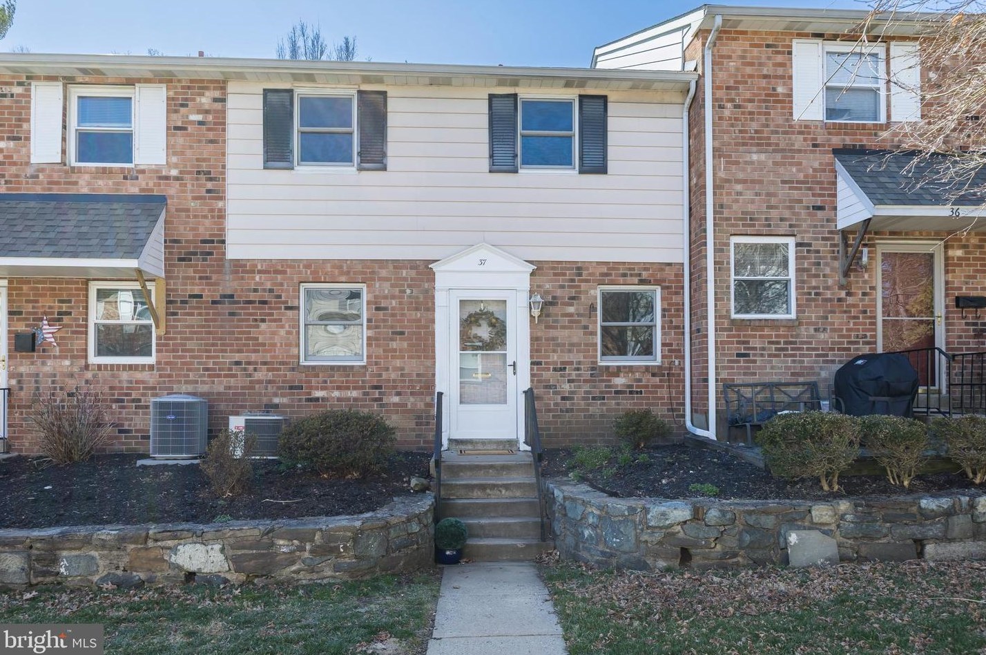 605 W Market St ##37, West Chester, PA 19382