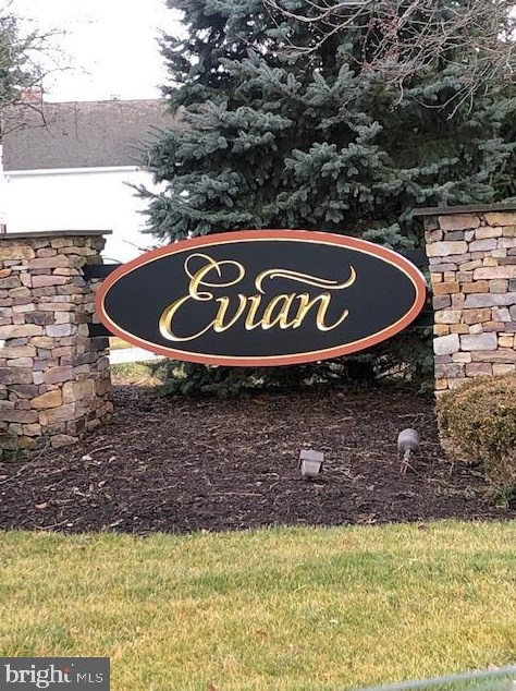 324 Shetland Dr, Exton PA  19341-2086 exterior