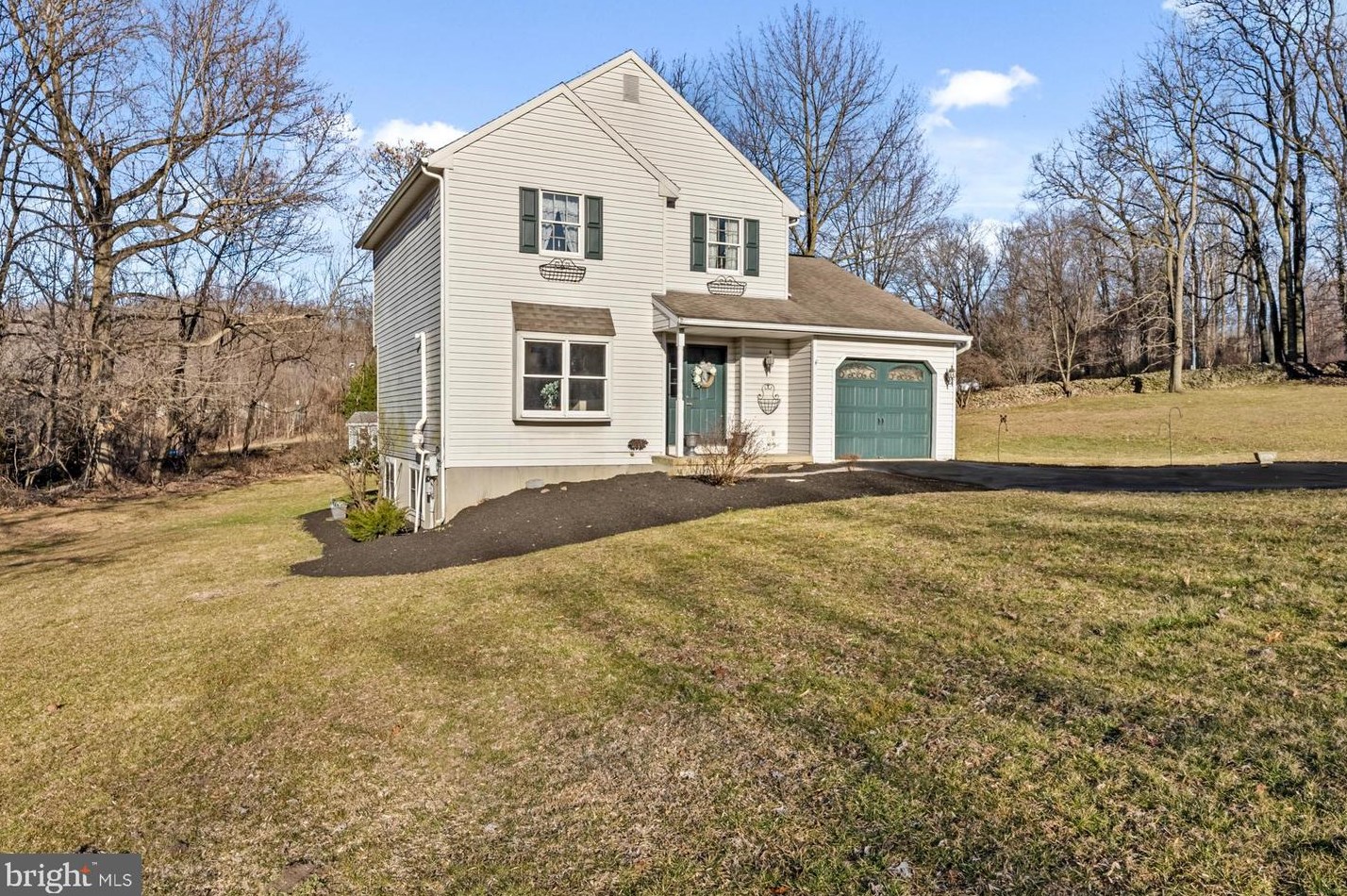 101 Clydesdale Cir, Honey Brook, PA 19344-9029