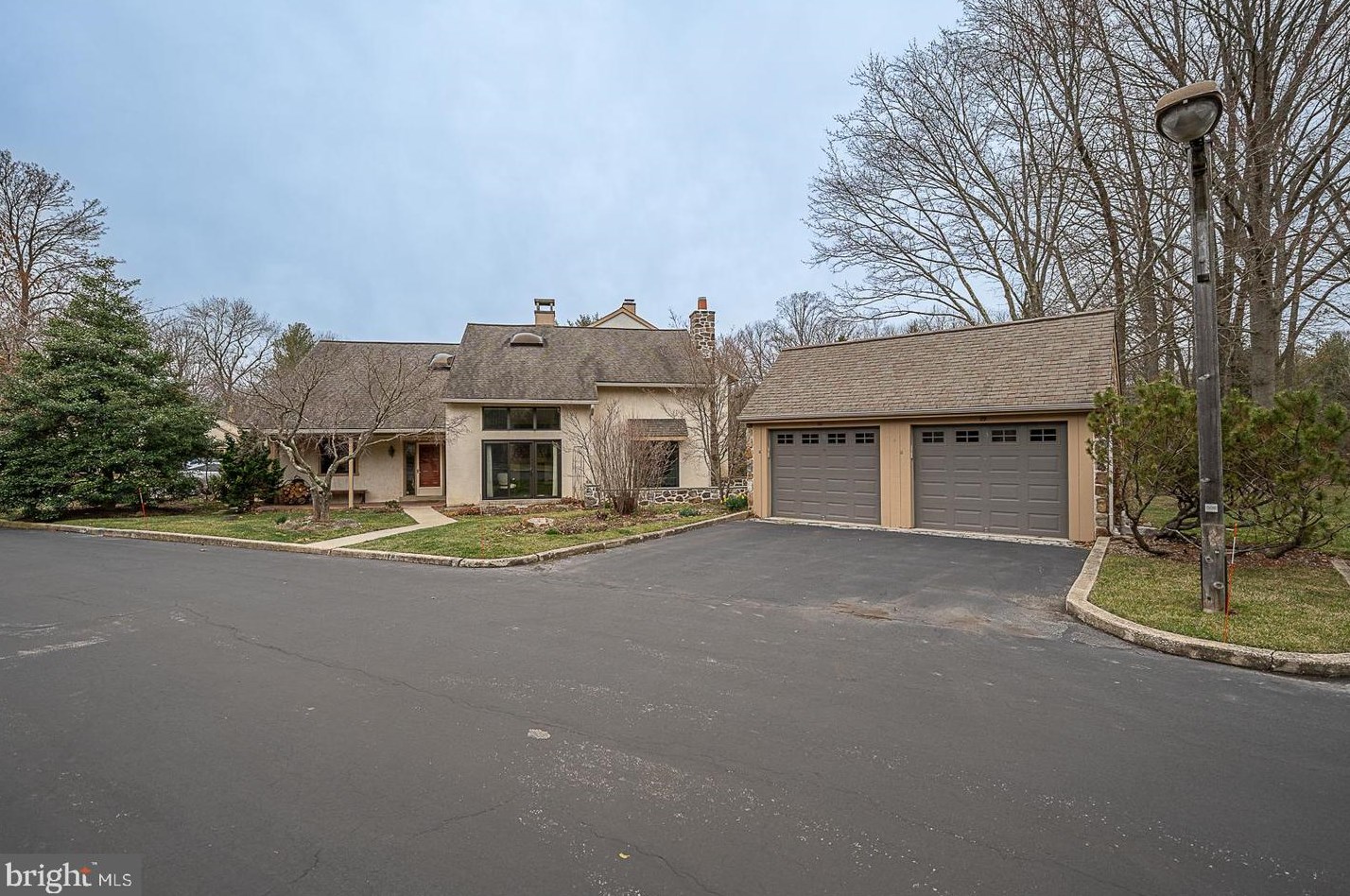 30 Sugar Knoll Dr, Devon, PA 19333